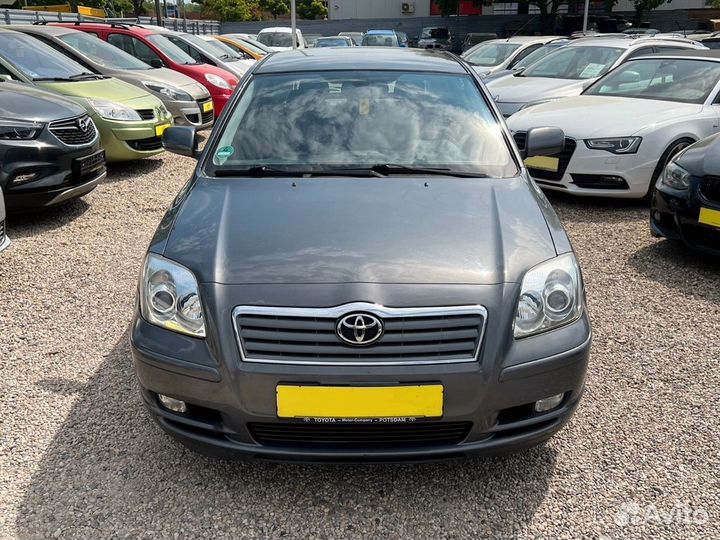 Капот от toyota avensis T250 2003-2008
