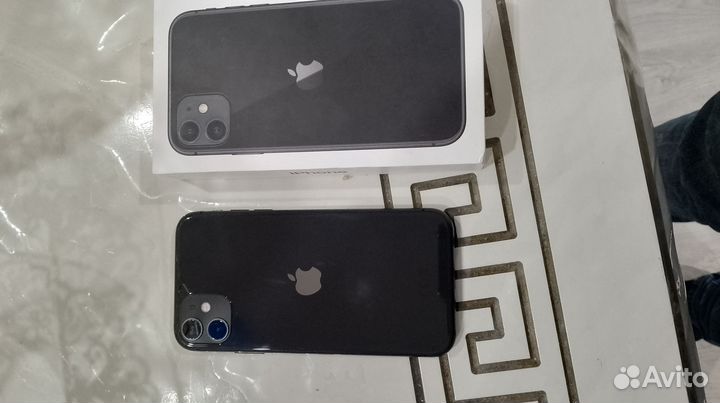 iPhone 11, 64 ГБ