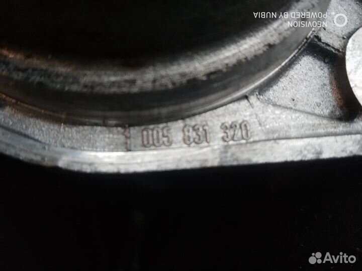 Стартер Фольксваген Гольф 5