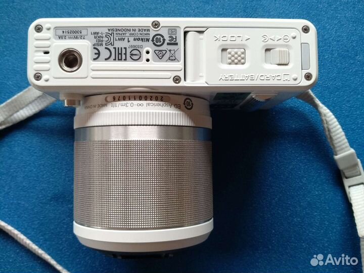 Фотоаппарат Nikon 1 AW1 подводный