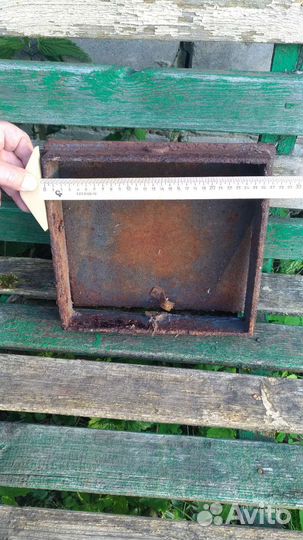 Чугунная дверца для печки старинная