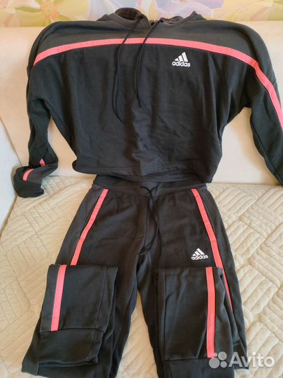 Спортивный костюм adidas