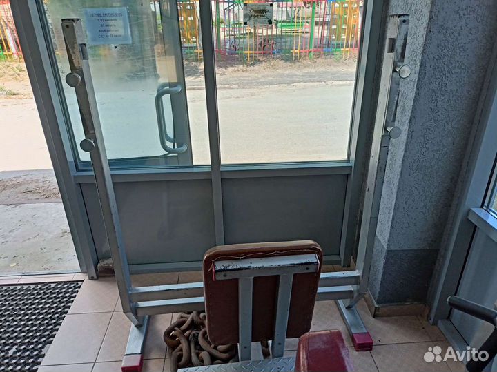 Тренажер жим сидя