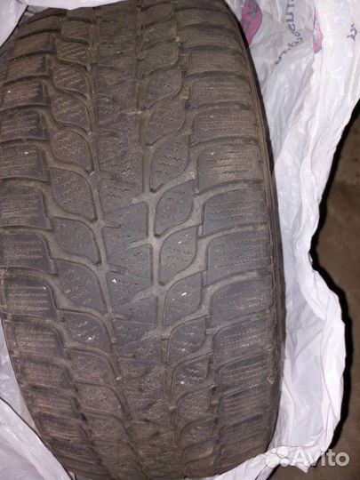 Bridgestone Blizzak LM-25 225/45 R17 V