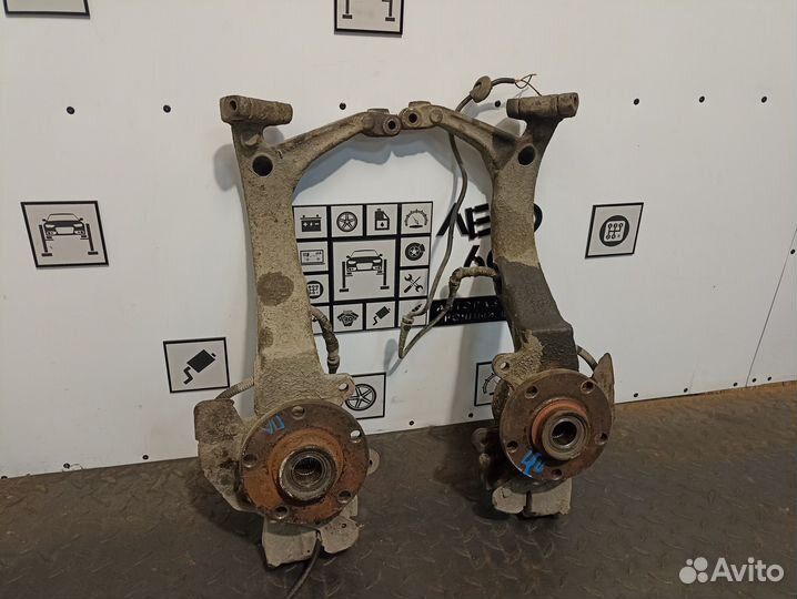 Кулак поворотный передний для VW Passat B5