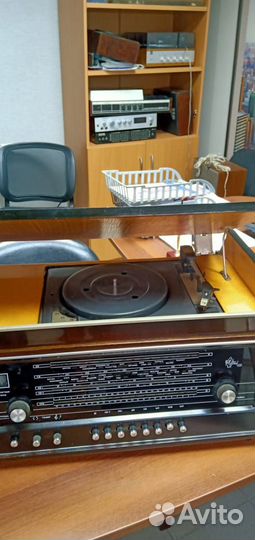 Радиола урал -111