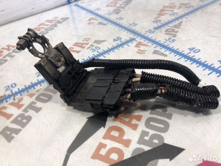 Ниссан Патфайндер Клемма +