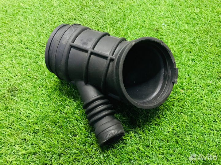 Патрубок воздушного фильтра BMW E39