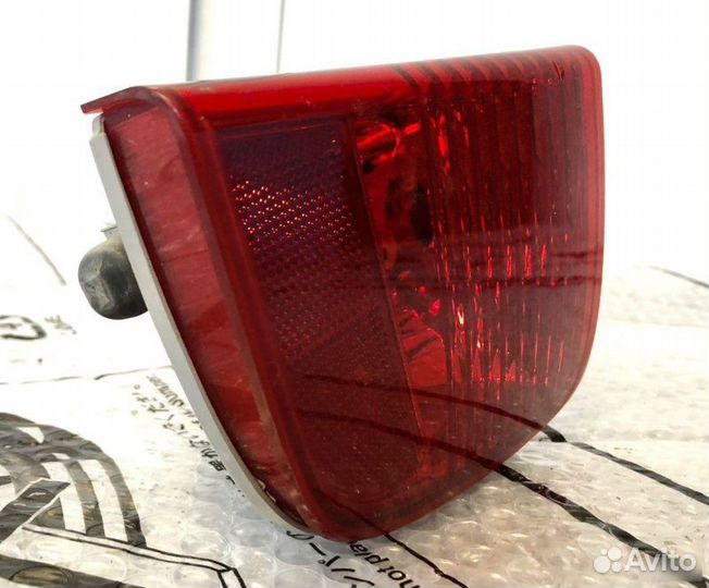 Фонарь задний Toyota Land Cruiser 200