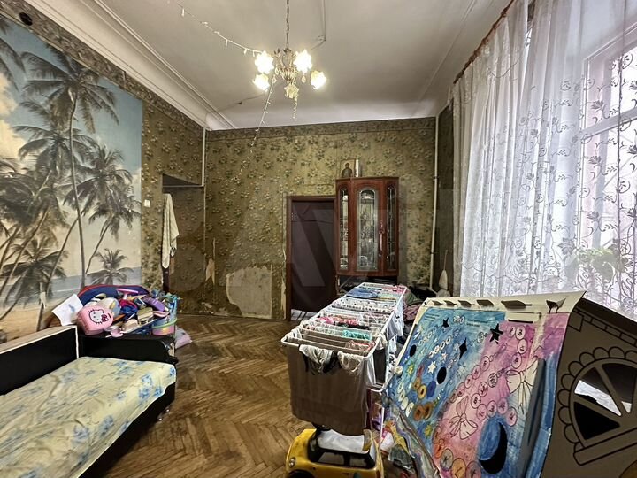 2-к. квартира, 53 м², 1/6 эт.