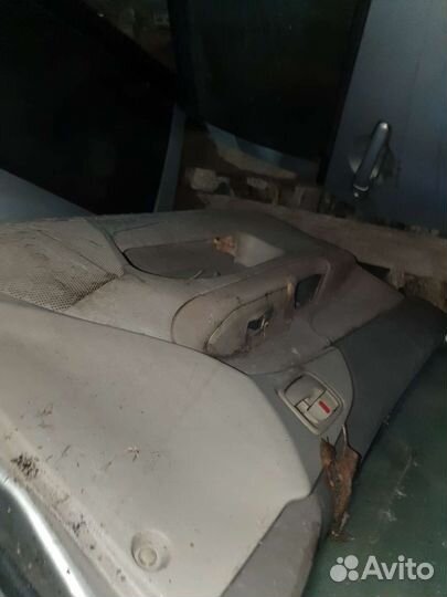 Светлые обшивки карты дверей лансер 9 правый руль