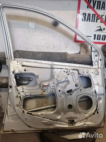 Дверь левая тойота платц, витц, ярис, еcho