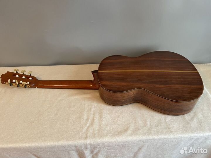 Винтажная классика Yamaha C-400A