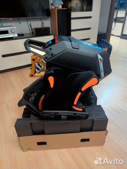 Моноколесо inmotion v14