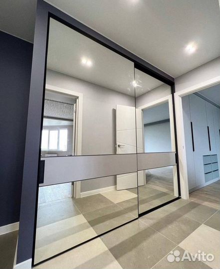 Шкаф с зеркалом Бакс