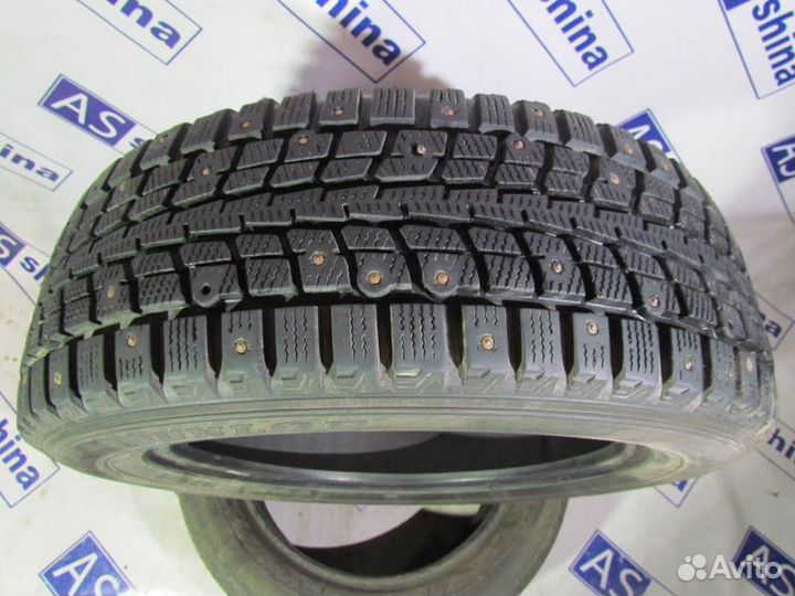 Dunlop SP Winter Ice 01 215/60 R17 88R