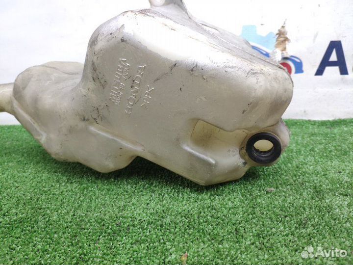 Бачок омывателя Honda Civic 4D R18A1 2009