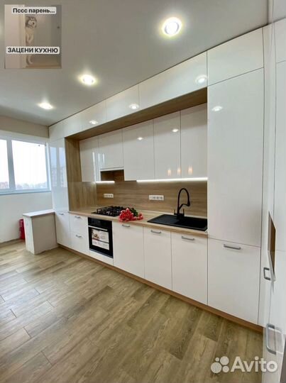 Кухонный гарнитур угловой