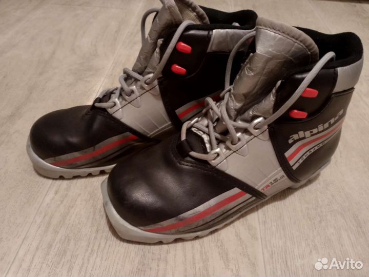 Ботинки для лыж Solomon и Fisher