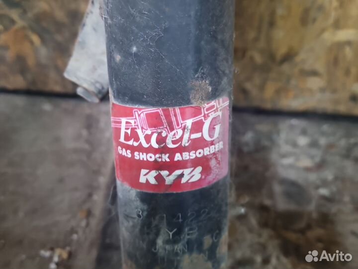 Стойки задние toyota mark 110