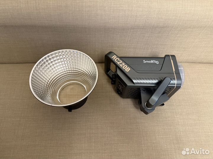 Осветитель светодиодный SmallRig 3621 RC220B (EU)