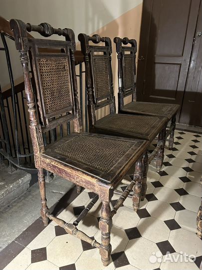 Антикварные деревянные стулья 6 штук