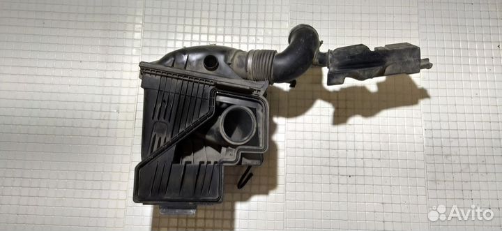 Корпус воздушного фильтра BMW 7 E65 66