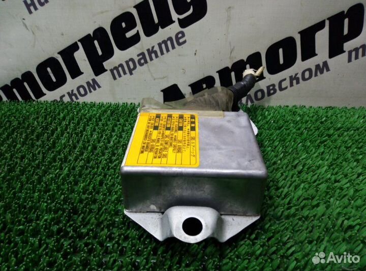Блок управления airbag Toyota Camry SV40 4S-FE