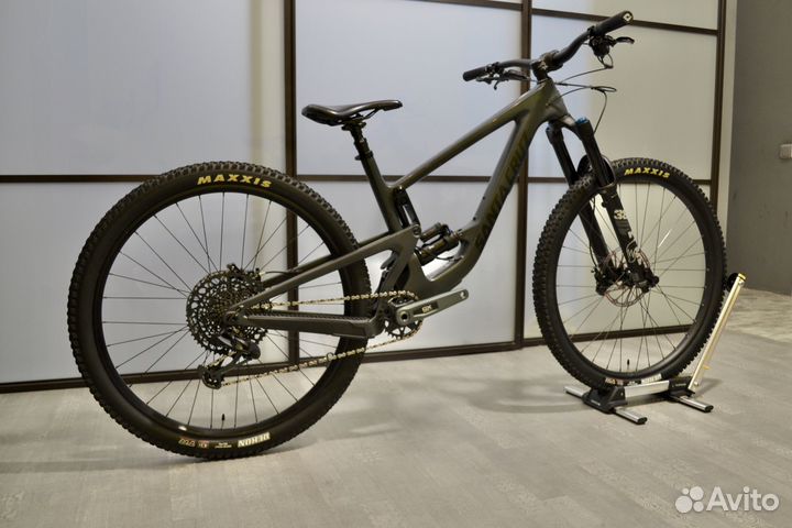 Santa Cruz Megatower