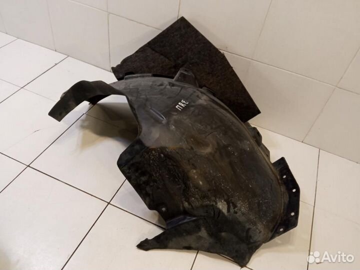 Локер передний правый Mercedes-Benz M-Class ML W16