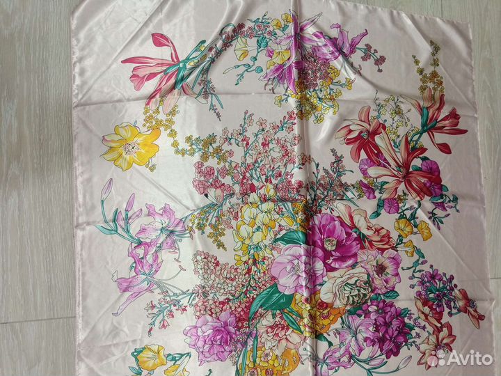 Шелковые платки,новые