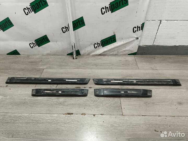 Накладки на пориги для Skoda Octavia A7 (2017)