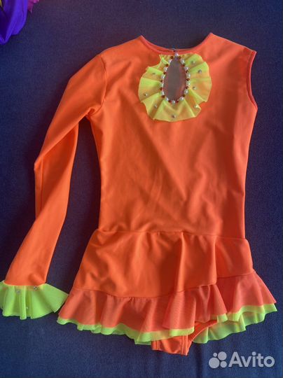 Купальник для художественной гимнастики.Предметы