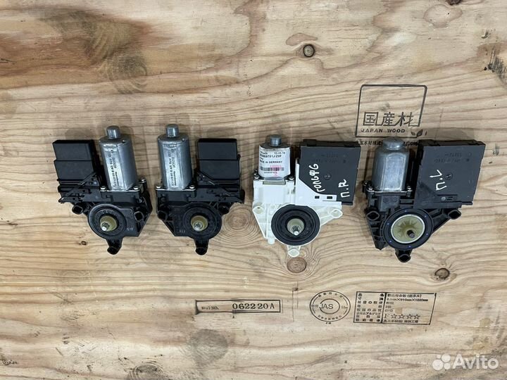 Моторчик стеклоподъемника Golf 6 Jetta задний