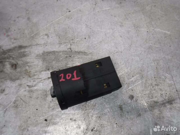 Переключатель света Volkswagen Golf 4 AHF 1999