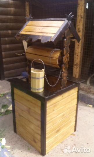 Декоративный колодец