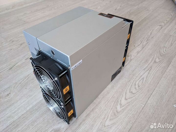 Antminer T19 84Т