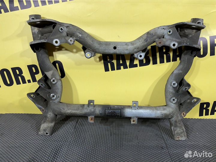 Подрамник передний Mercedes-Benz C-class