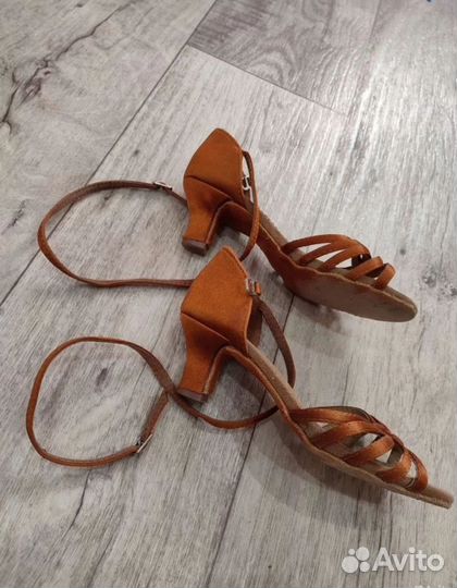 Туфли для спортивных бальных танцев