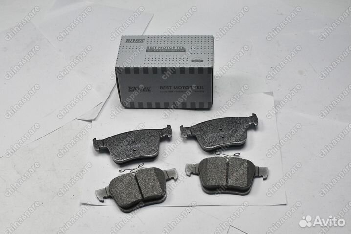 Тормозные колодки задние VW Гольф Пассат Тигуан