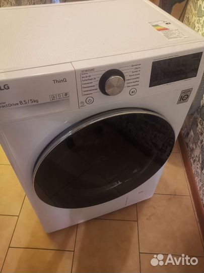 LG F2V9GC9W стиральная машина с сушкой
