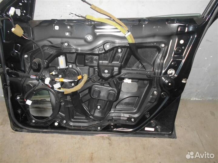 Стеклоподъемник электр. передний правый от Mazda