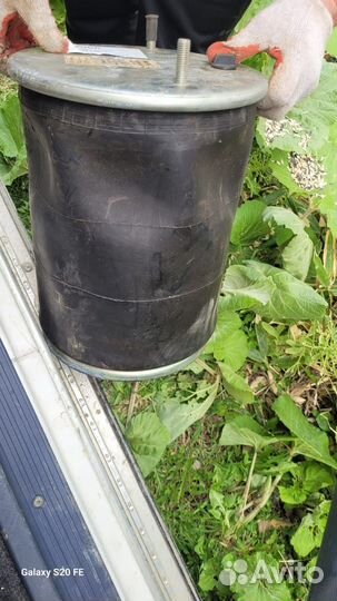 Пневмоподушка на полуприцеп