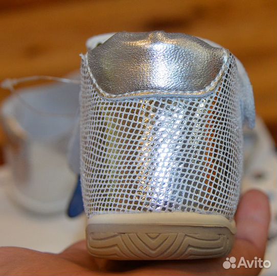 Туфли открытые Melania