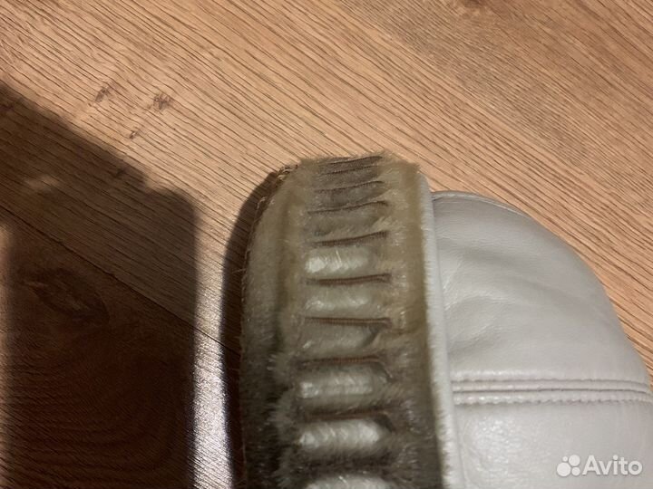 Шапка женская кожаная с нерпой