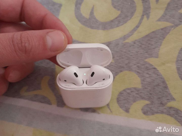 Наушники apple