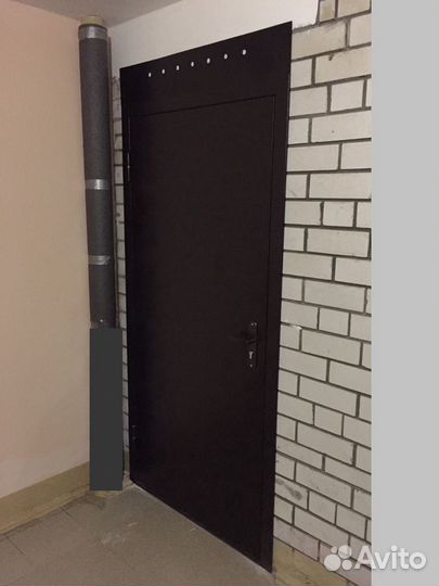 Тамбурная перегородка/ Кладовка с дверью