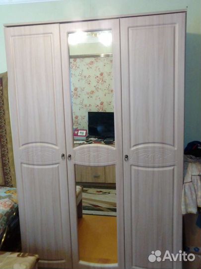 Платяной шкаф бу