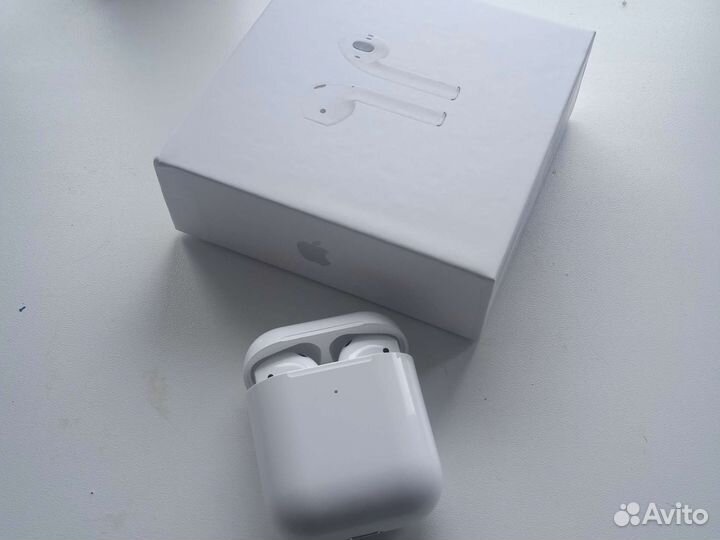 Беспроводные наушники apple airpods