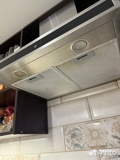 Вытяжка для кухни 60 см